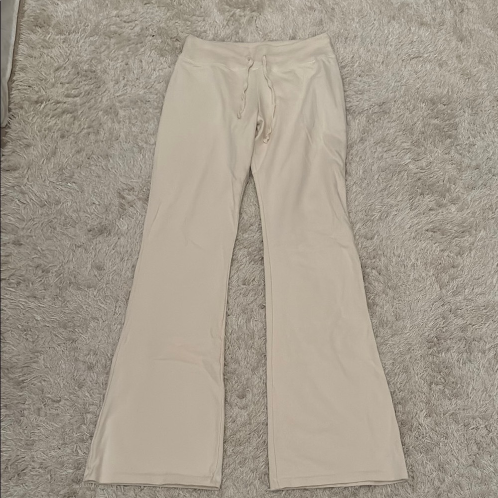 brandy melville cream sweatpants